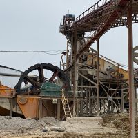 紧缺的砂石引发投资热潮，水泥企业纷纷排兵布阵，征战“砂场”!