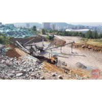 在建楼盘内藏有两处砂石加工厂!各种配套一应俱全
